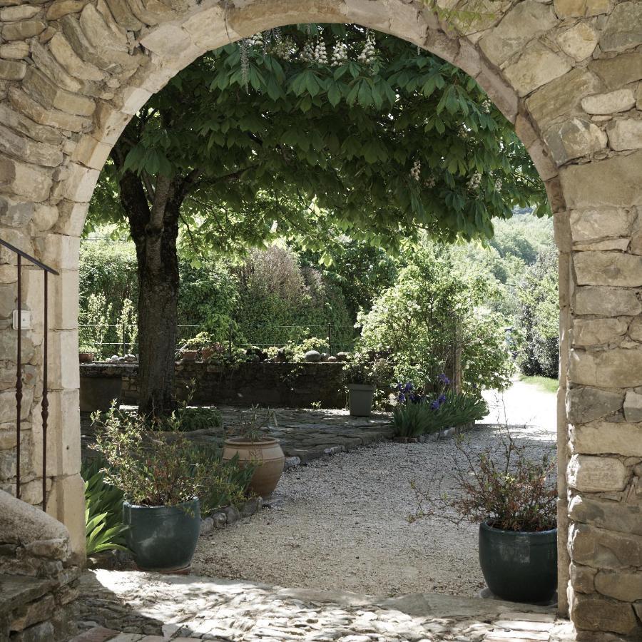 La Cour Du Marronnier Hotel Pont-de-Barret Luaran gambar