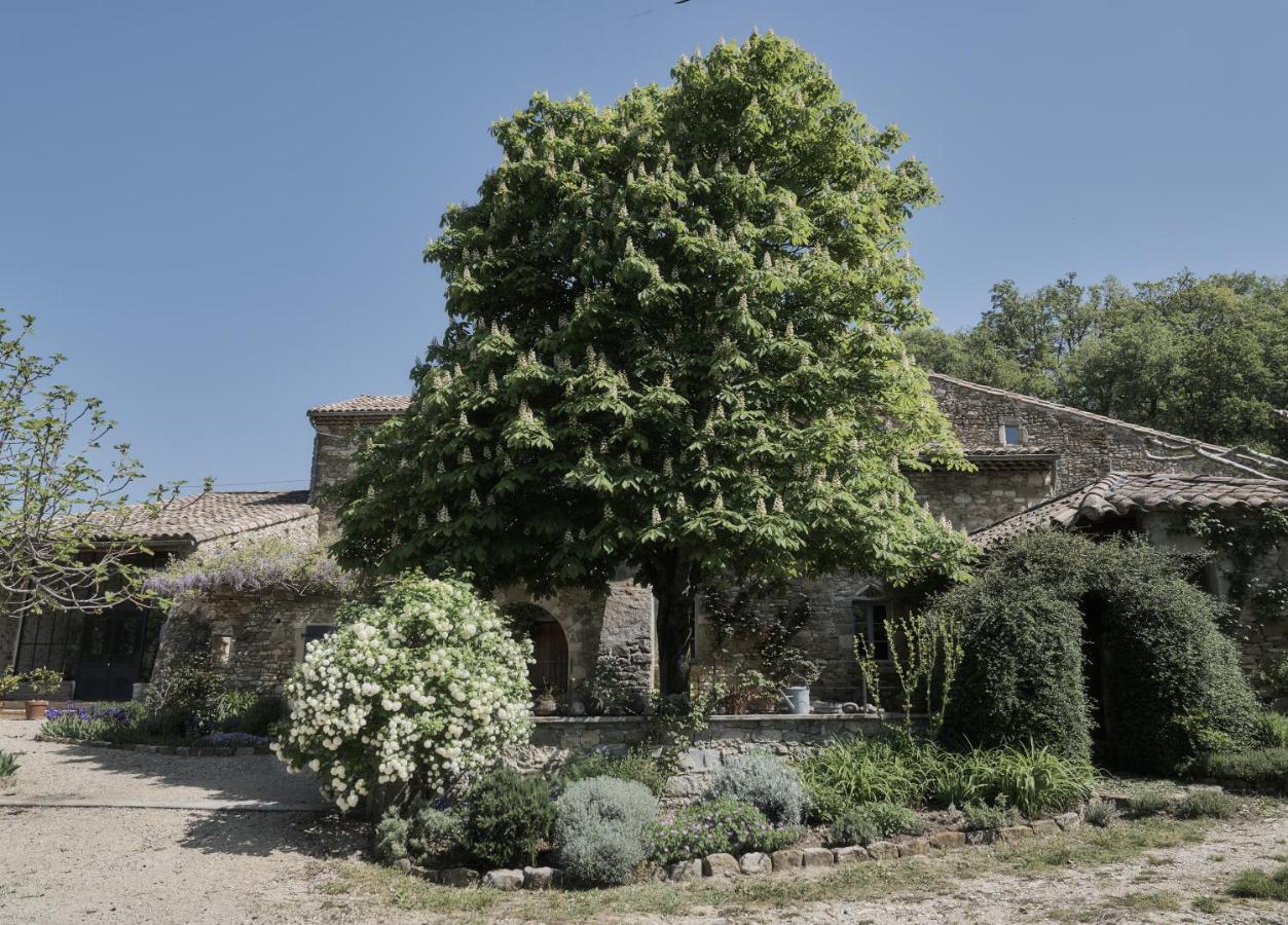 La Cour Du Marronnier Hotel Pont-de-Barret Luaran gambar