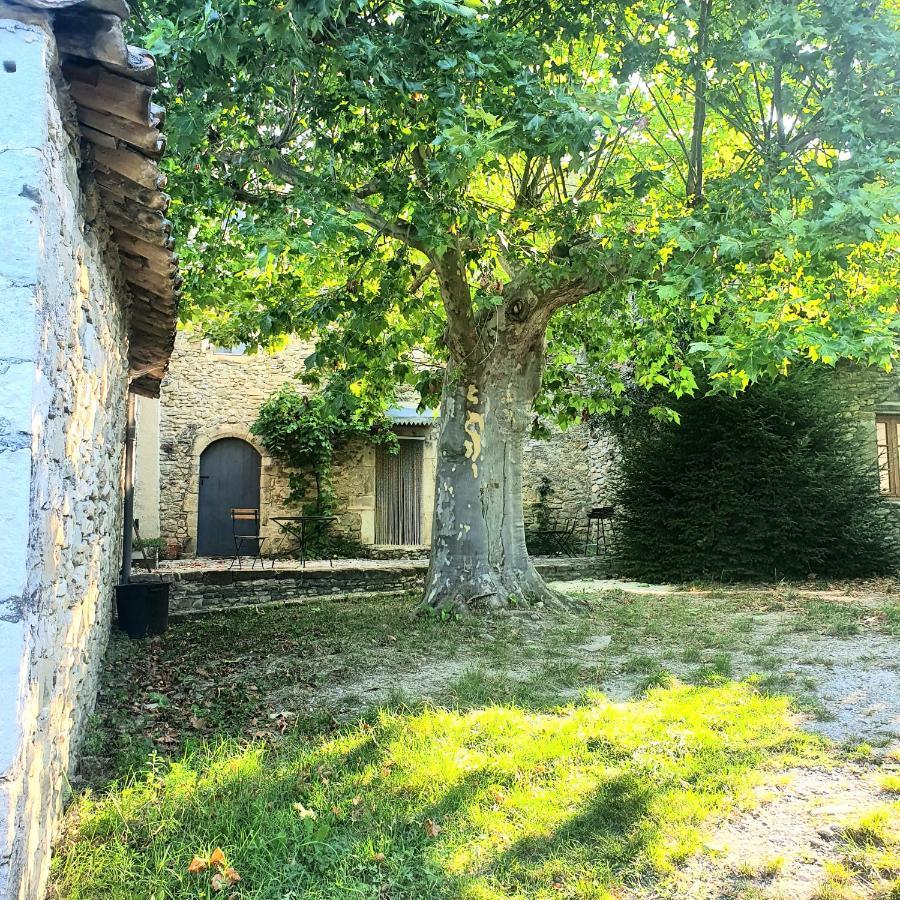 La Cour Du Marronnier Hotel Pont-de-Barret Luaran gambar