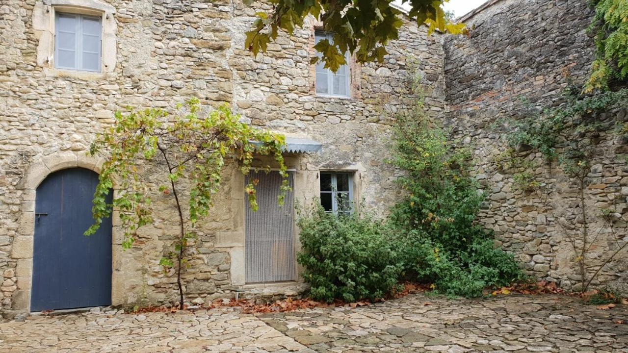 La Cour Du Marronnier Hotel Pont-de-Barret Luaran gambar